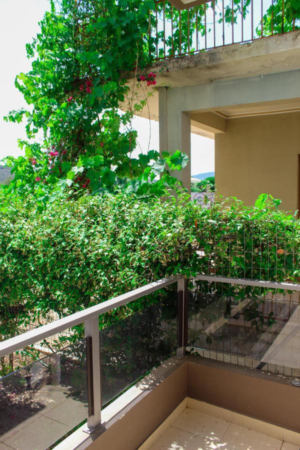 Apanema Apartments Vivari Exterior photo