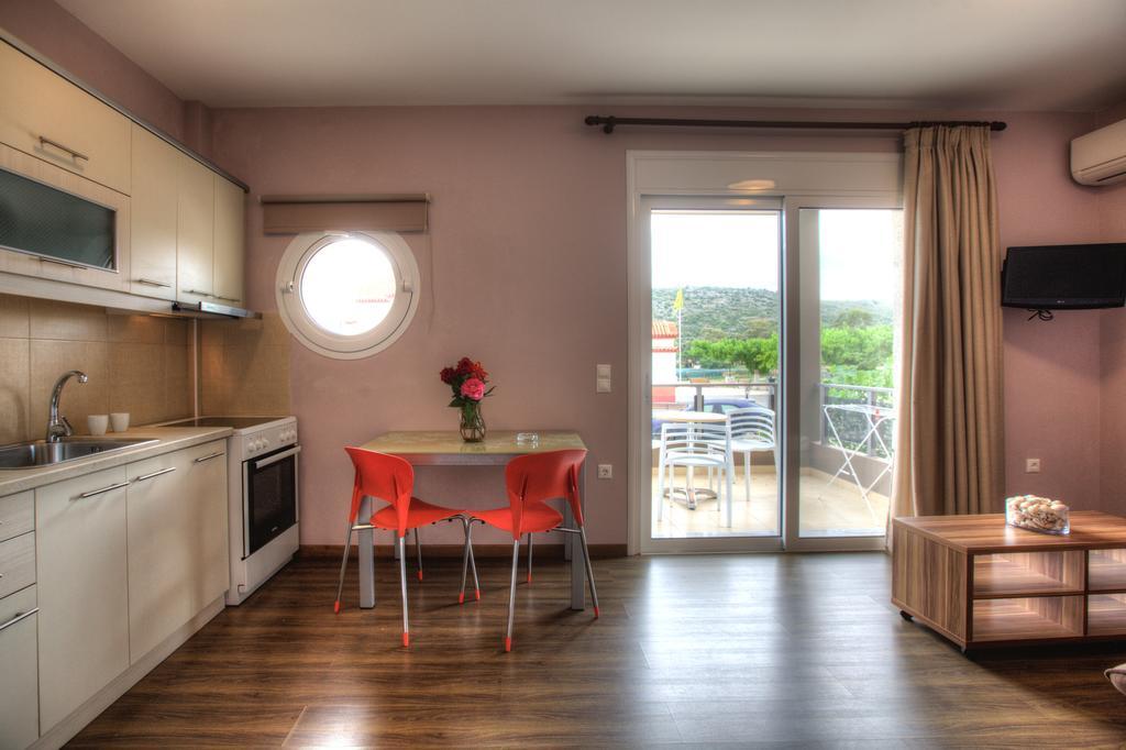 Apanema Apartments Vivari Room photo